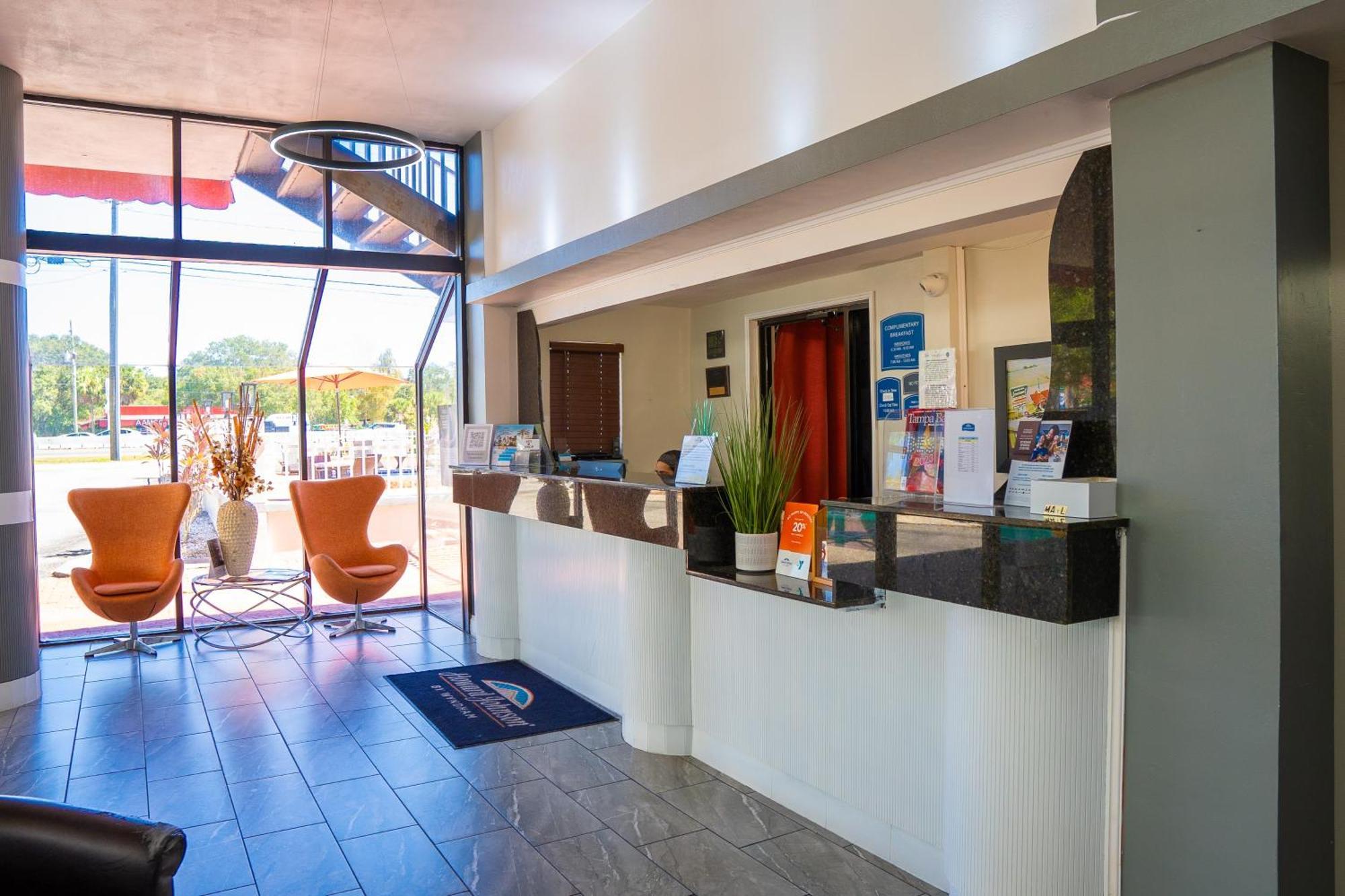Howard Johnson By Wyndham Clearwater - Dunedin Eksteriør bilde