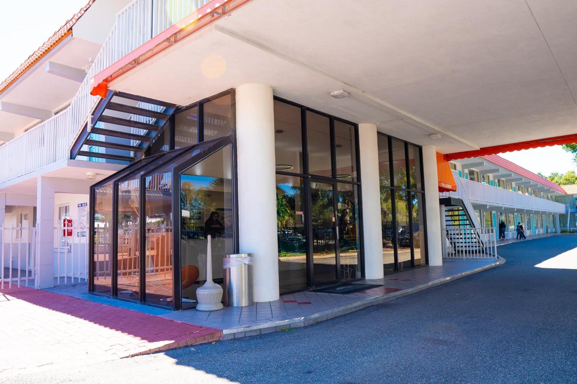 Howard Johnson By Wyndham Clearwater - Dunedin Eksteriør bilde