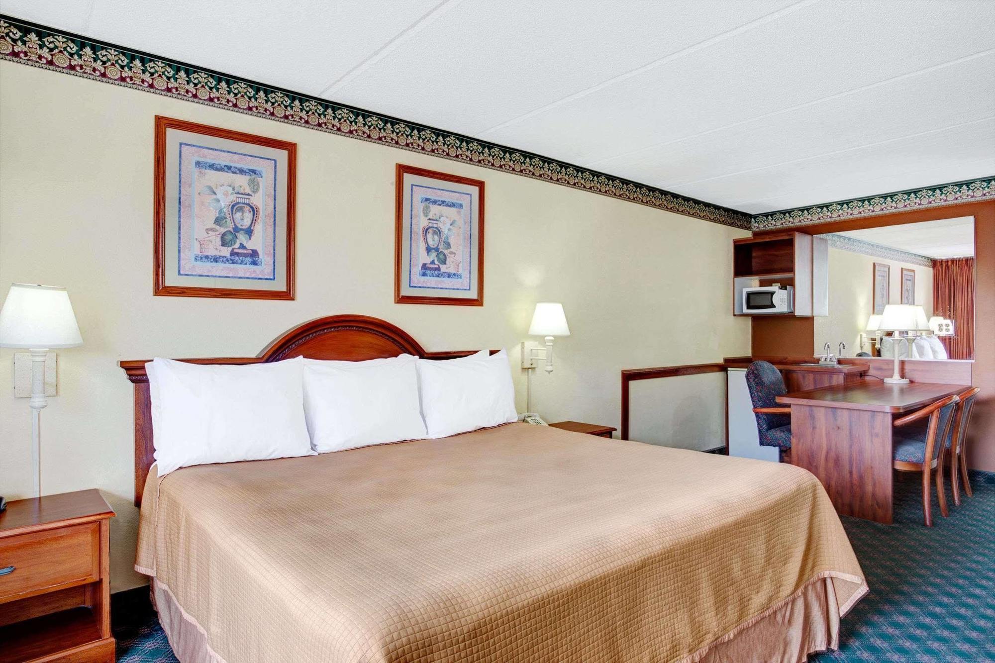 Howard Johnson By Wyndham Clearwater - Dunedin Eksteriør bilde
