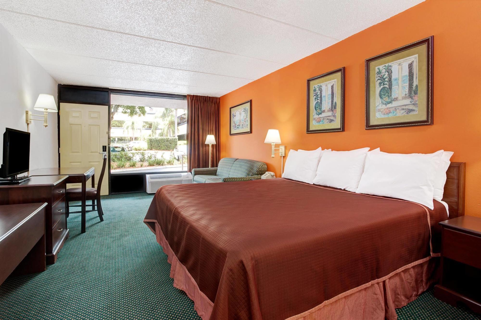 Howard Johnson By Wyndham Clearwater - Dunedin Eksteriør bilde