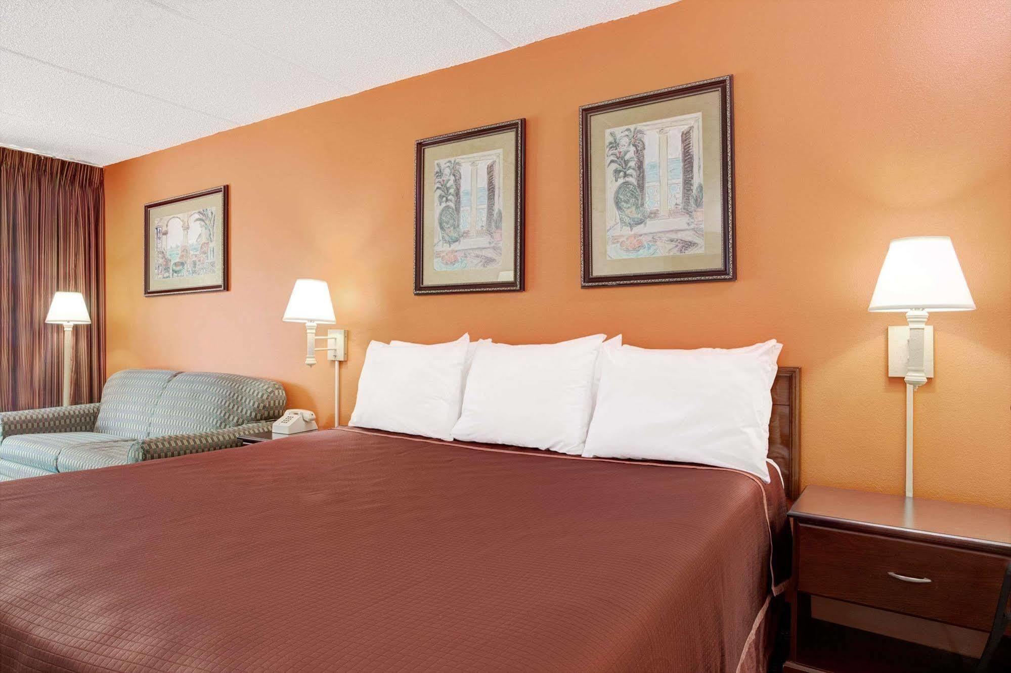 Howard Johnson By Wyndham Clearwater - Dunedin Eksteriør bilde